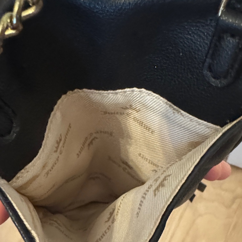 Juicy Couture Black Crossbody Bag with Gold Chain - Picture 5 of 10